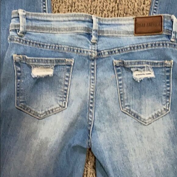 Sugar Magnolia Distressed Skinny Jeans size 3 - Picture 9 of 12